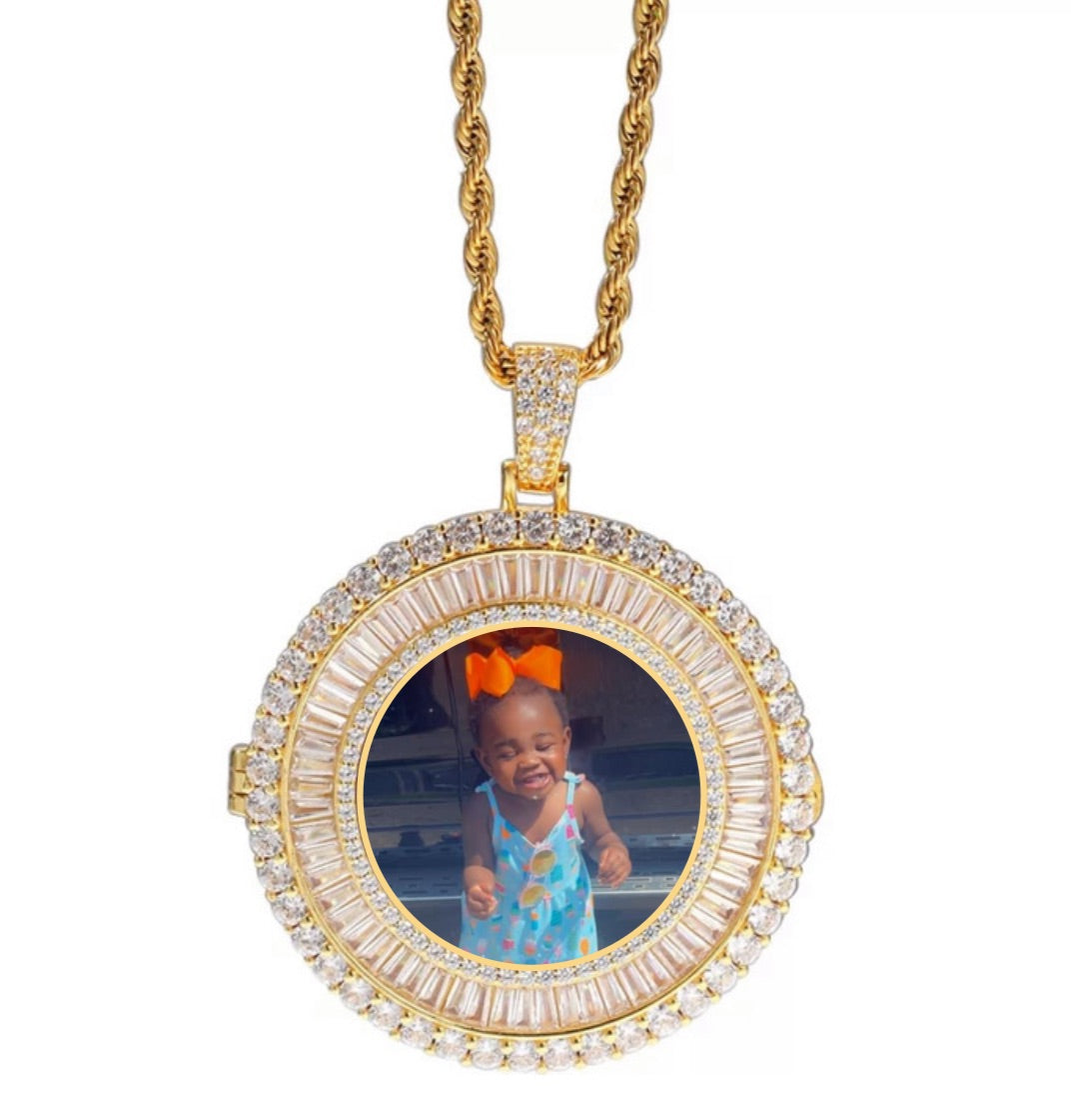 Round Photo Necklace